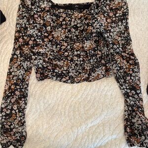 Lulu's Black Floral Square-Neck Long-Sleeve Crop Top